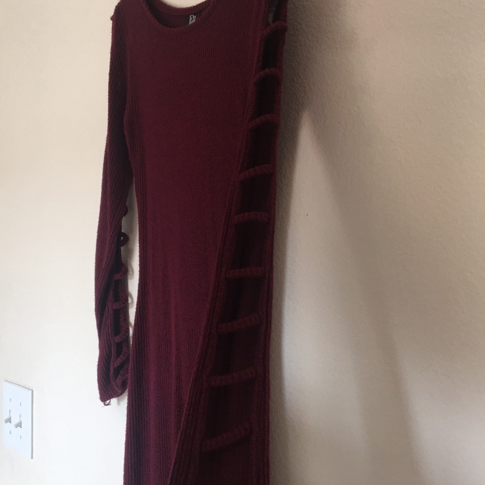 Dark red long sleeve dress.
